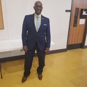 Meet your Posher, Thomas